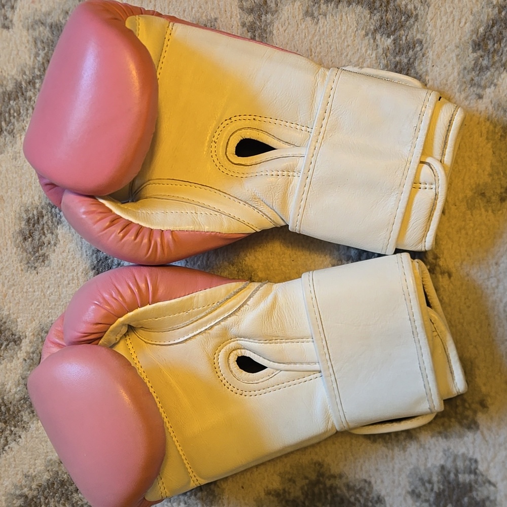 Ringside Pink Boxing Gloves - Picture 2 of 10